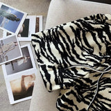 Wiaofellas  -  Men's New Fashionable Zebra Print Casual Versatile Straight Loose Shorts